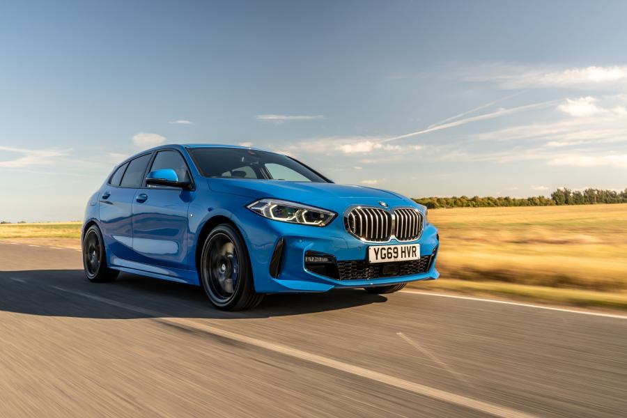  BMW 118i M Sport (F40) 2019 года  (UK) (фото 7 из 43)